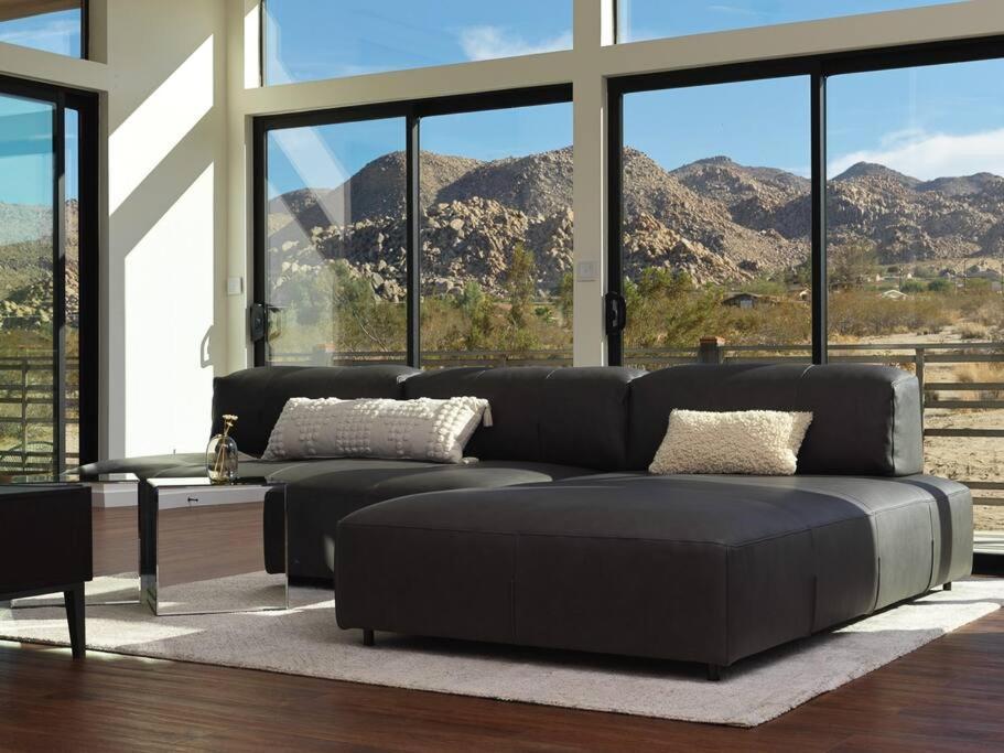 Panoramic Heaven - Luxury Designer Property W Spa Joshua Tree Extérieur photo